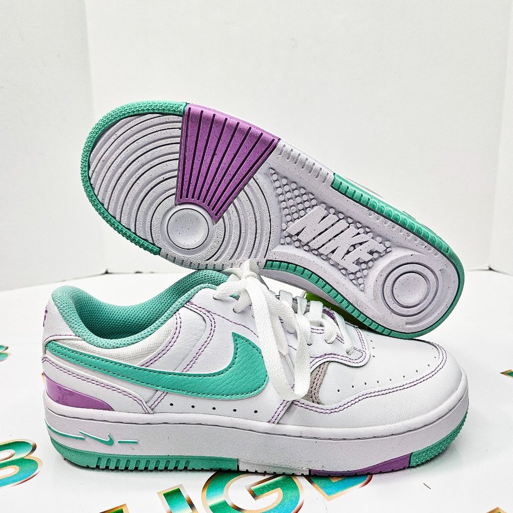 Men's Nike Gamma Force White / Emerald Rise  FN7109-100